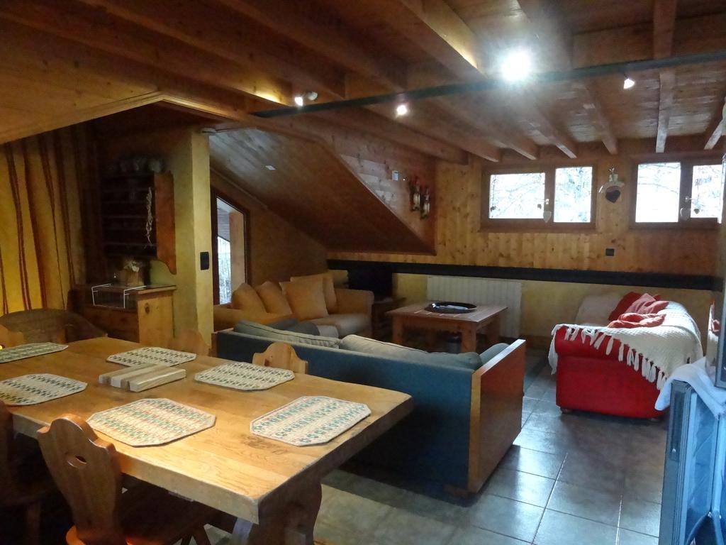 Les Néreïdes Studios et Appartements Brides Les Bains Exterior foto