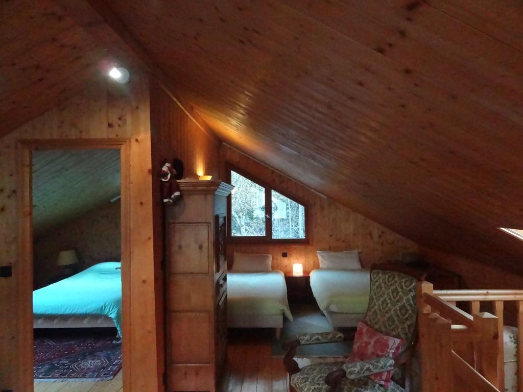 Les Néreïdes Studios et Appartements Brides Les Bains Exterior foto