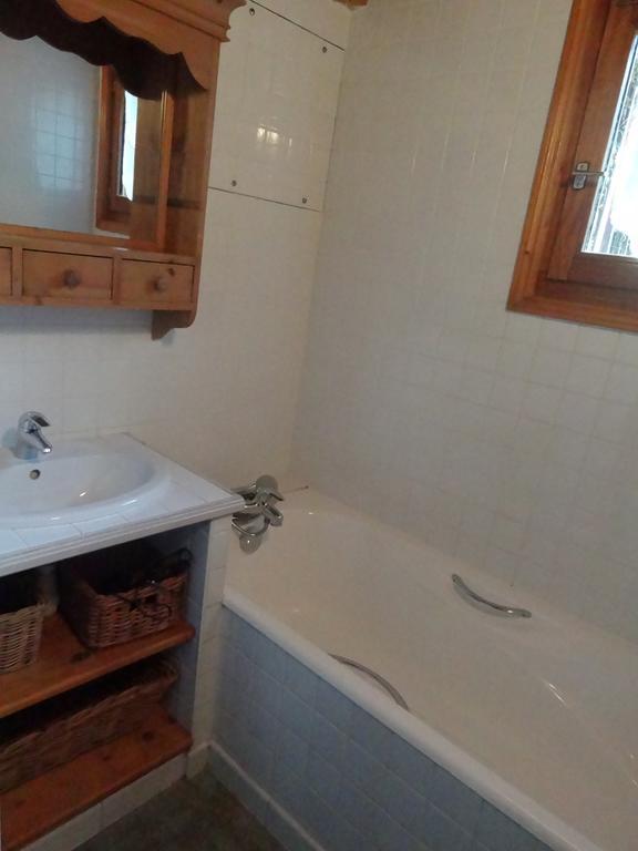 Les Néreïdes Studios et Appartements Brides Les Bains Exterior foto