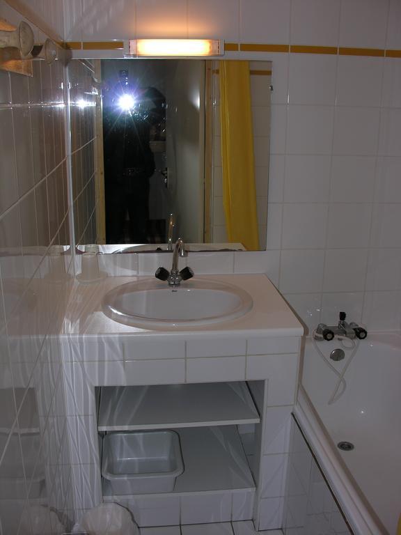 Les Néreïdes Studios et Appartements Brides Les Bains Exterior foto